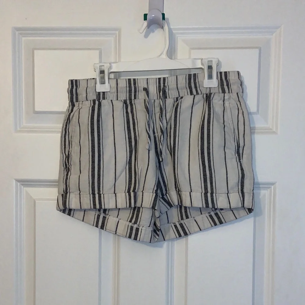 Old Navy Women's Striped Shorts - Black and White - Picture 1 of 3